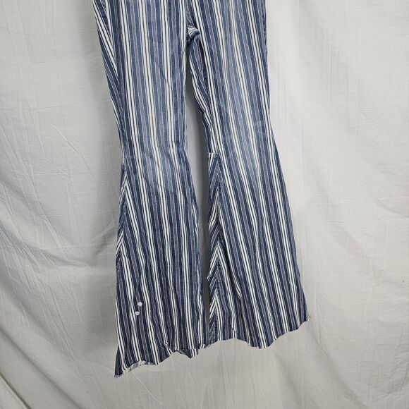 FREE PEOPLE Just Float On Flare Printed Striped Denim Jeans Size 27 Boho - Picture 2 of 8